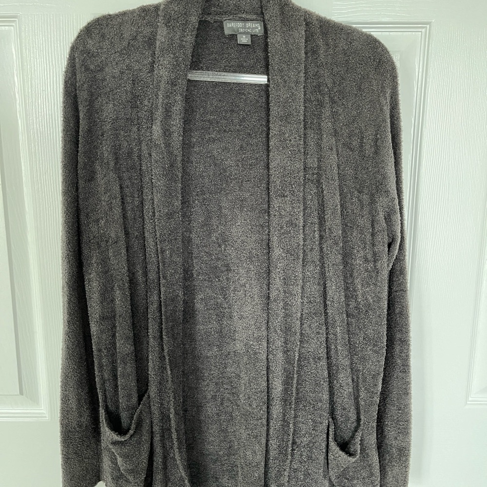 Barefoot dreams cozychic lite robe
color charcoal grey size medium